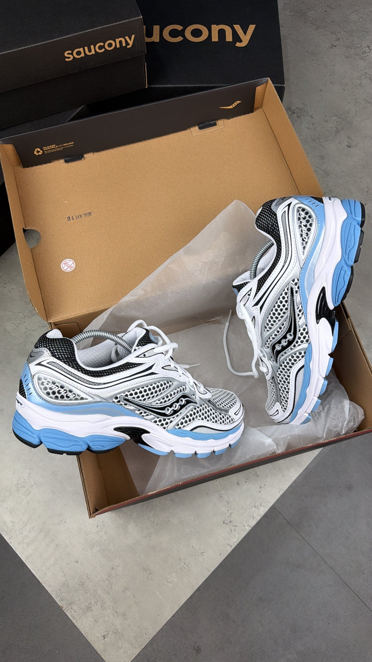 Saucony Omni 9 ‘Baby Blue’