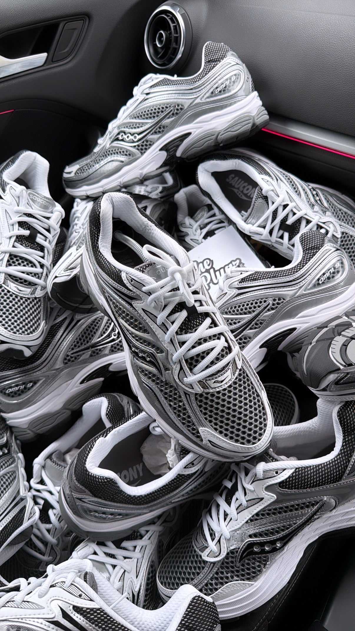 Saucony Omni 9 ‘Grey White’