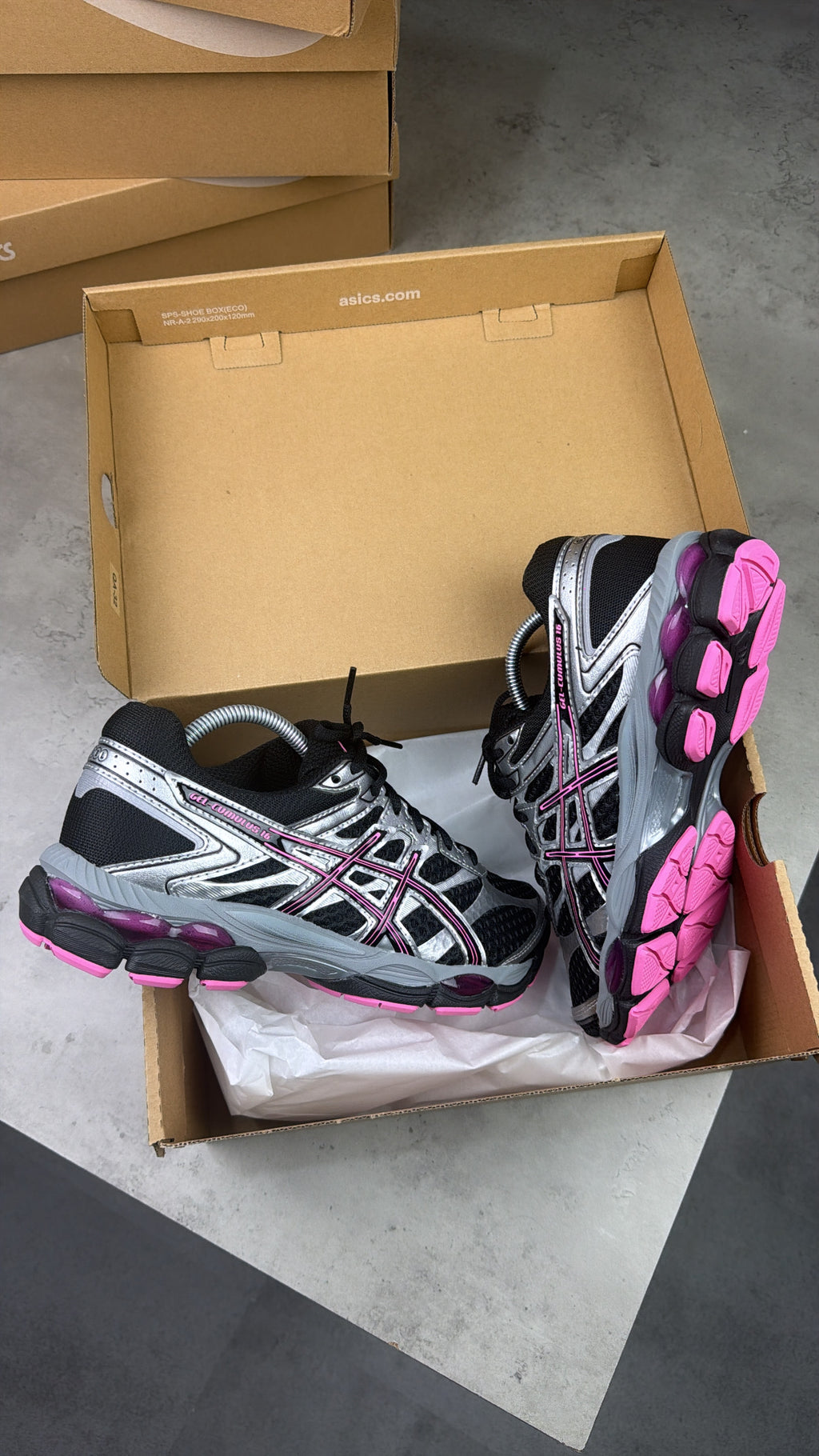 ASIC Gel-Cumulus 16 ‘Pink Black’